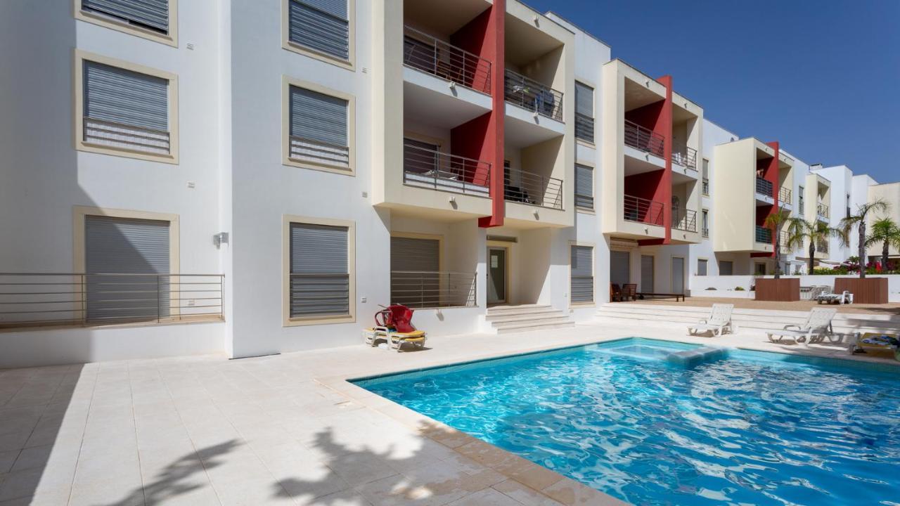 Luminous 2 Bdr Apartment W/Pool By Lovelystay Albufeira Exterior photo