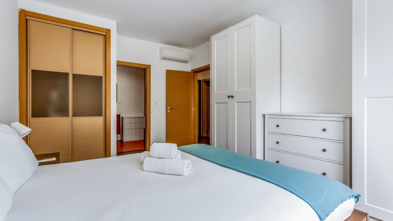 Luminous 2 Bdr Apartment W/Pool By Lovelystay Albufeira Exterior photo